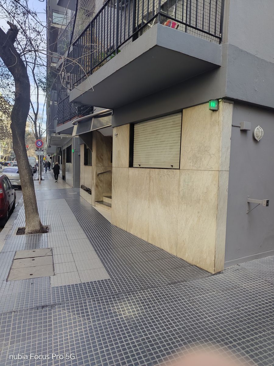 MALAVIA 2300 · Palermo — foto 3