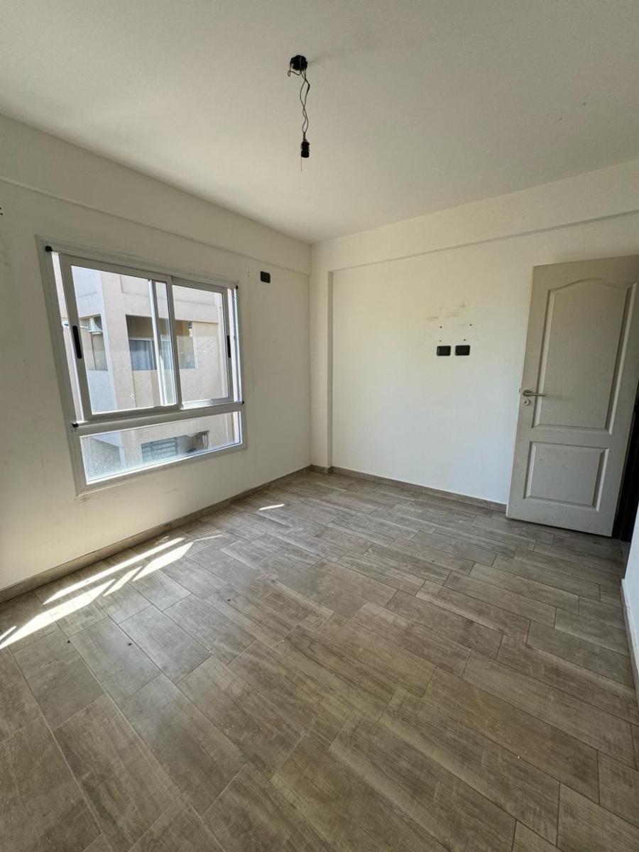 DEPARAMENTO 2 AMBIENTES AL CONTRAFRENTE CON BALCON Y TERRAZA EN COMUN CON PARRILLAS. VILLA LUZURIAGA