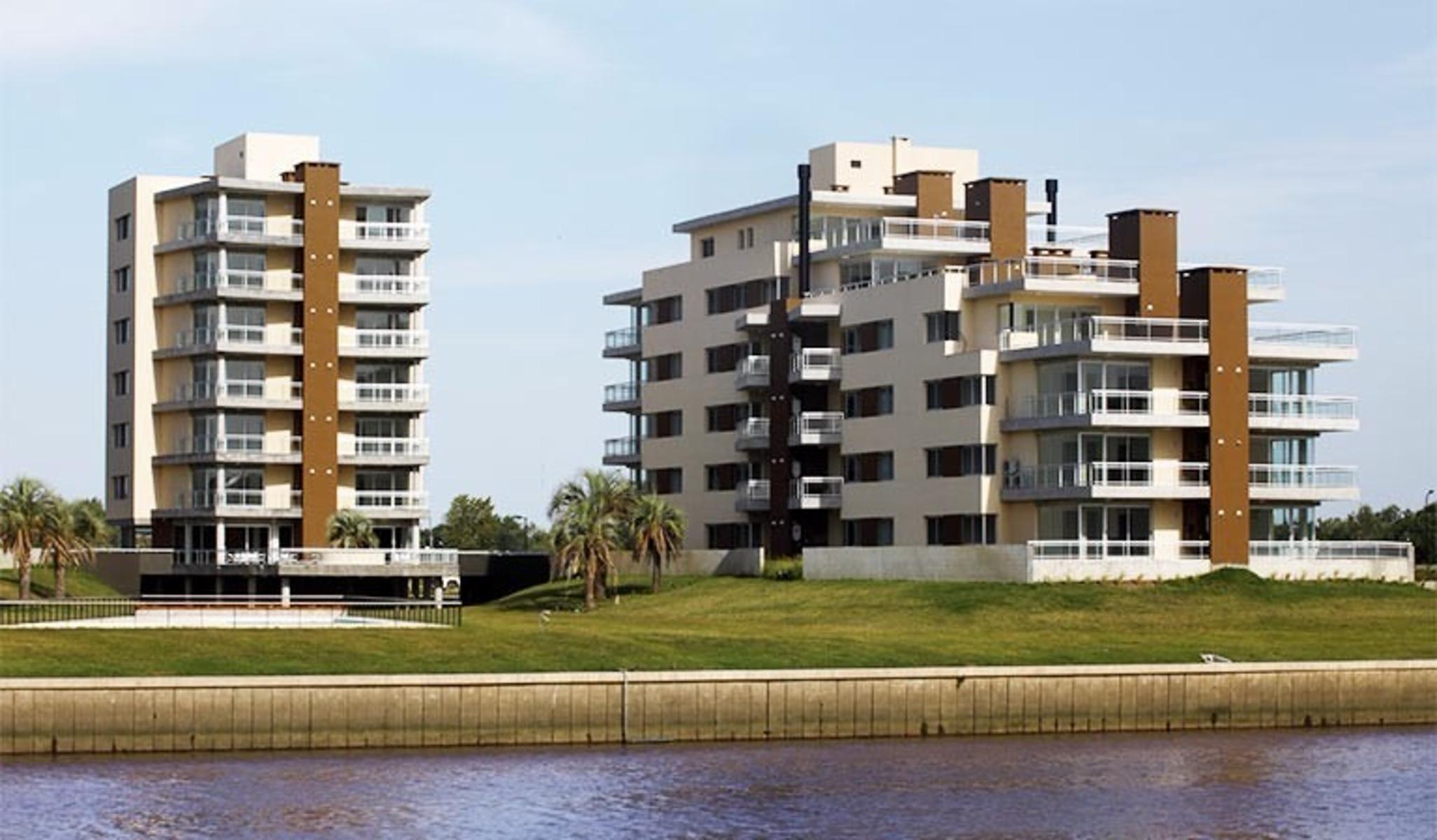 Avenida Del Puerto 100 · Tigre — foto 3
