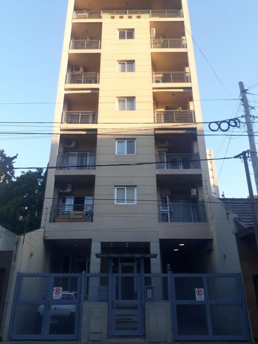 Depto 3 amb con cochera frente al polo Quilmes centro