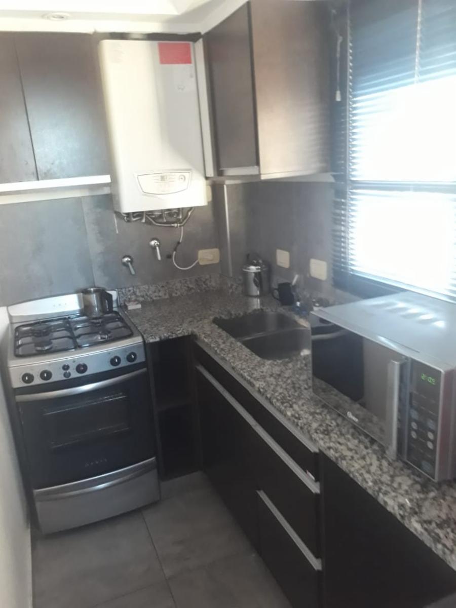Colon 268 · Quilmes — foto 3