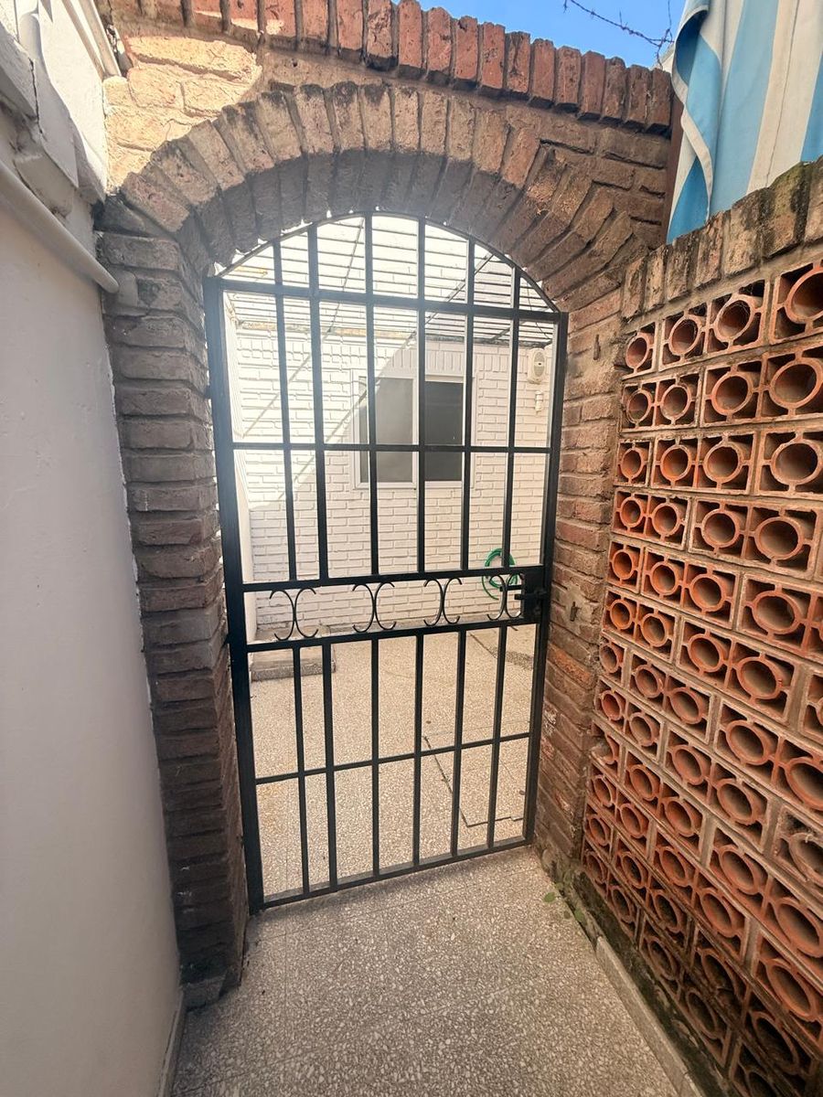 Uruguay 2983 · La Capital — foto 3