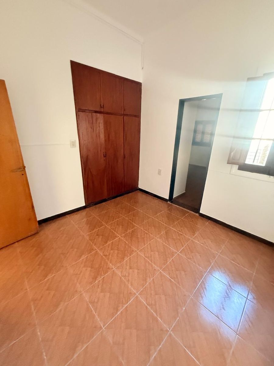 Uruguay 2983 · La Capital — foto 29