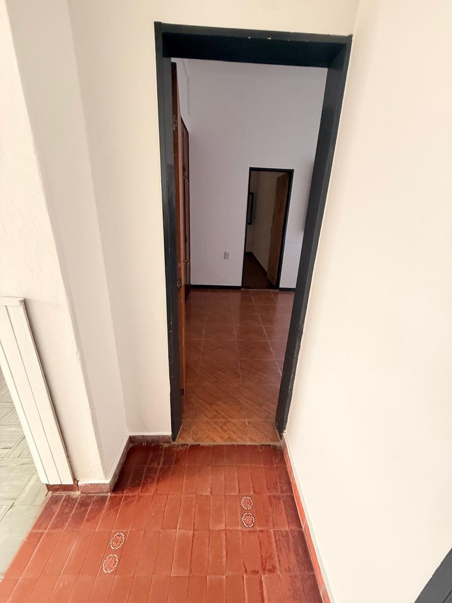 Uruguay 2983 · La Capital — foto 40