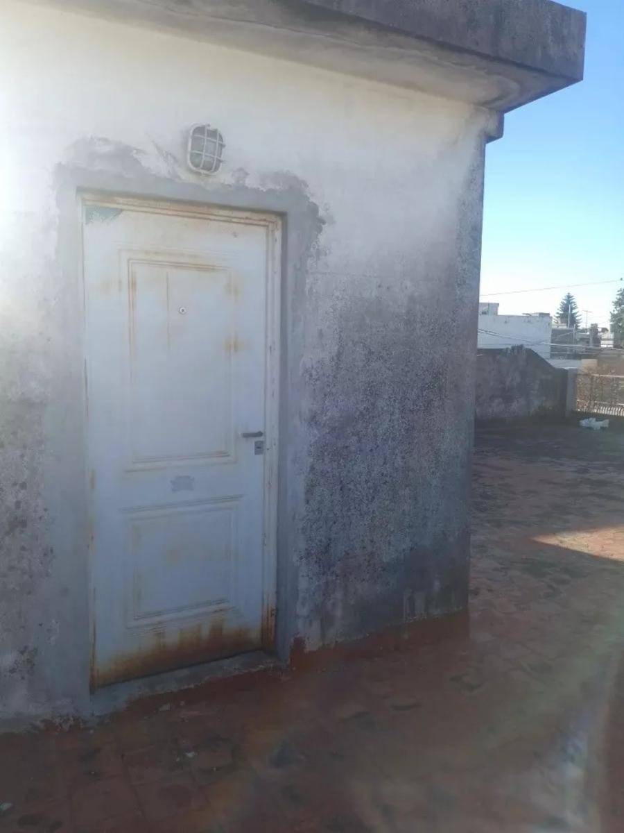 RIO NEGRO 1785 · Morón — foto 4