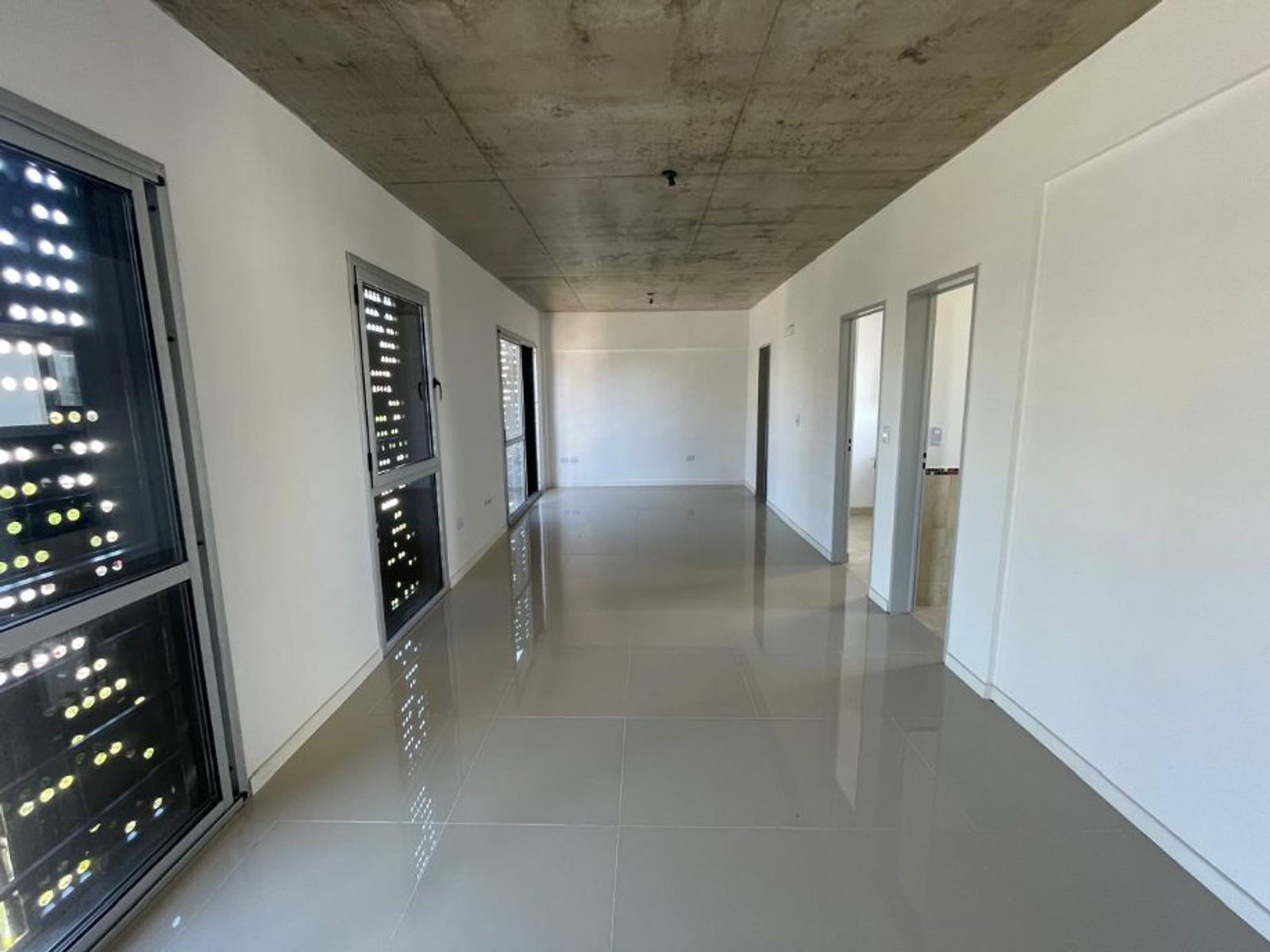 Alem 871 1°FTE · Morón — foto 11