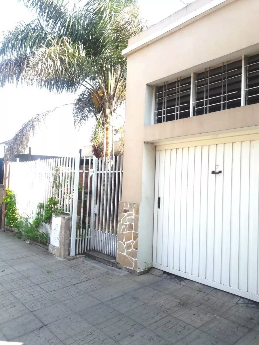 CASA 5 AMBIENTES CON COCHERA Y PILETA - SAN JUSTO