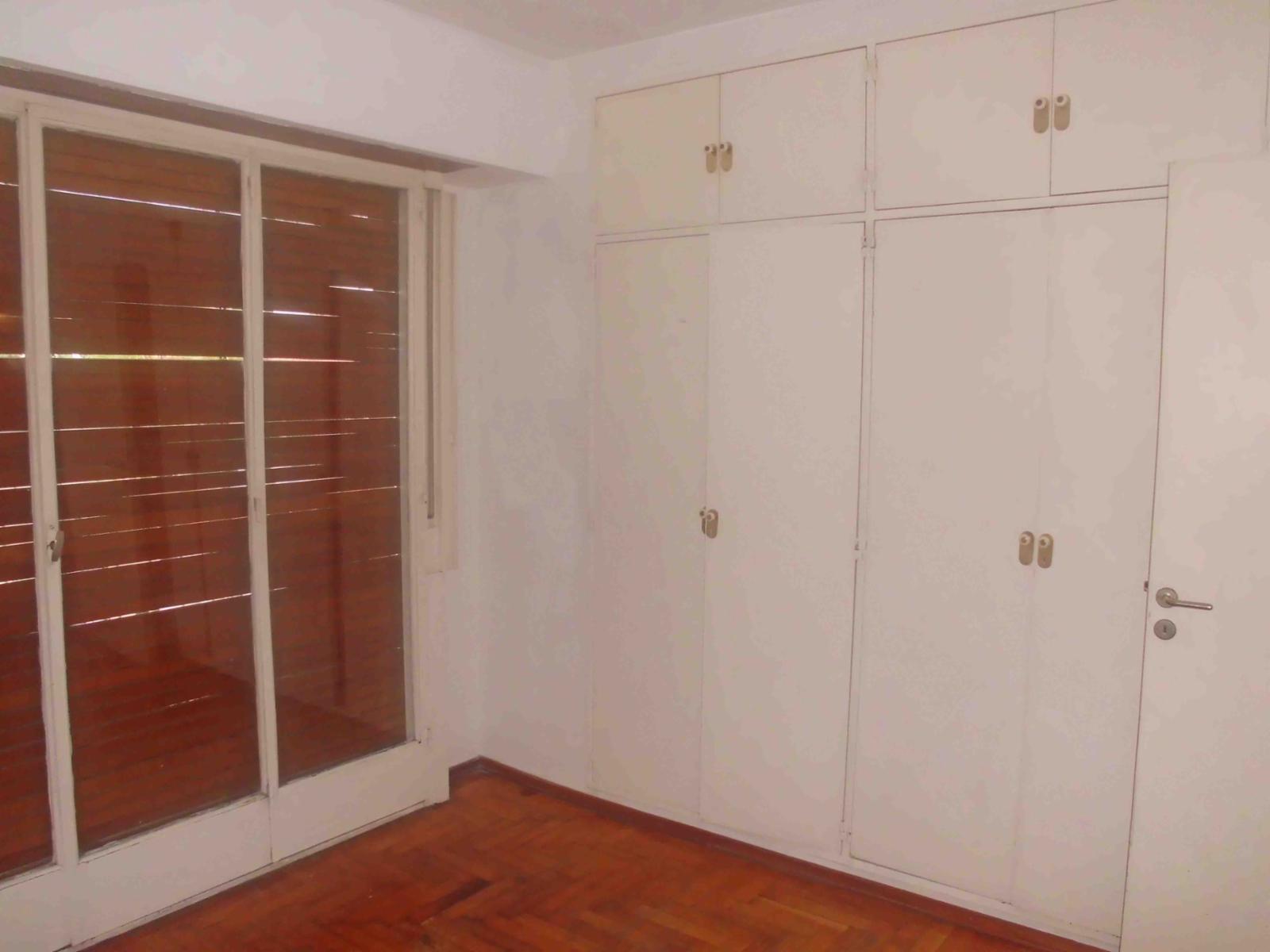 Santa Fe al 700 · Morón — foto 7