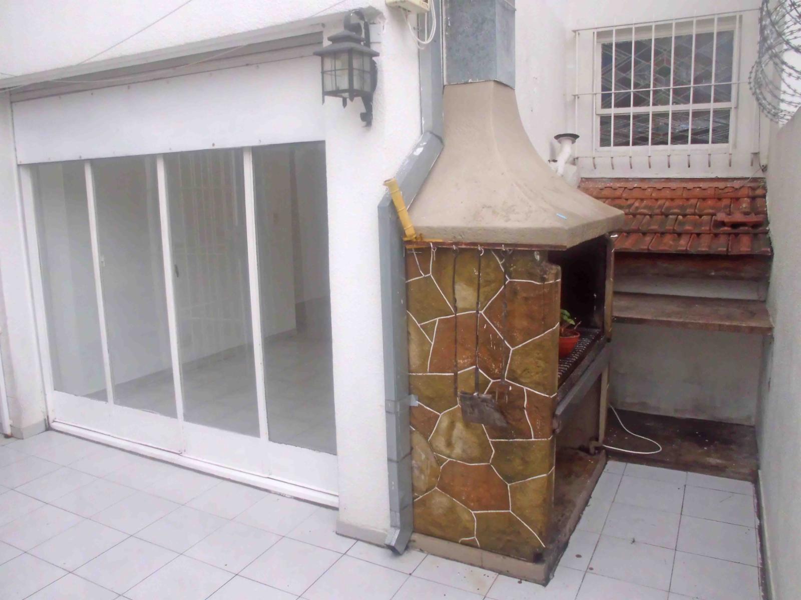 Santa Fe al 700 · Morón — foto 9