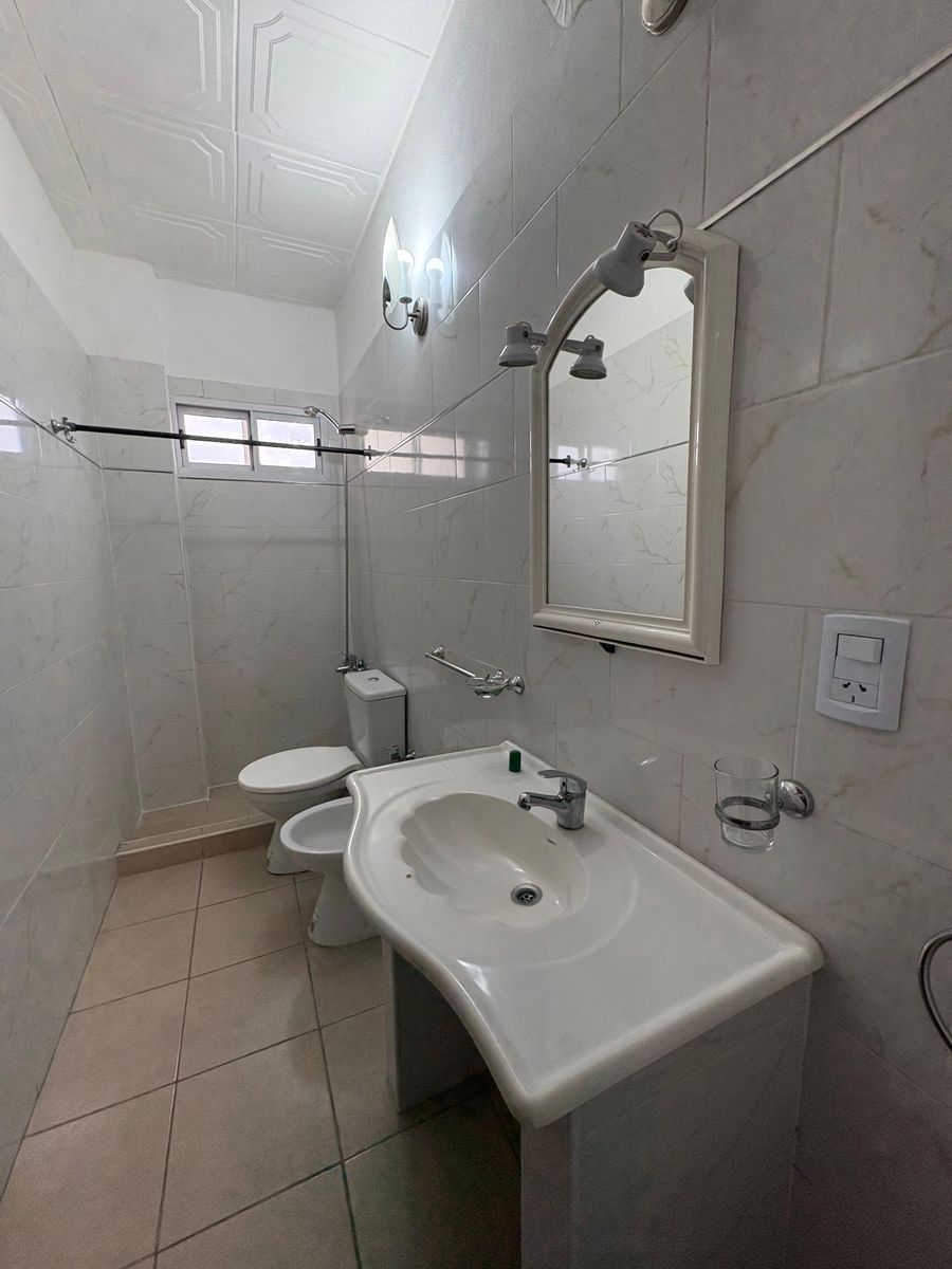 Departamento 2 Ambientes 1° Piso En Morón Sur