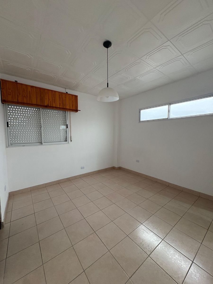 Fusch 1812 · Morón — foto 4