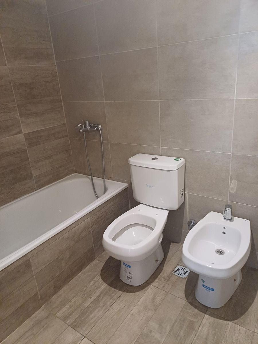 Av Lisandro de la Torre 430, 1 piso · Liniers — foto 3