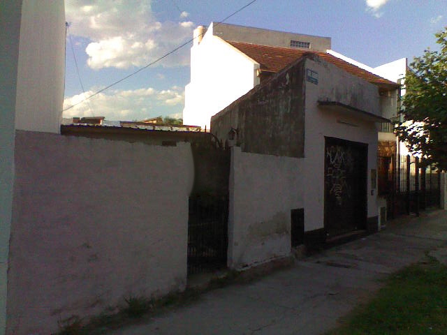 Lote  propio con vivienda y local ideal CONSTRUCTOR!!