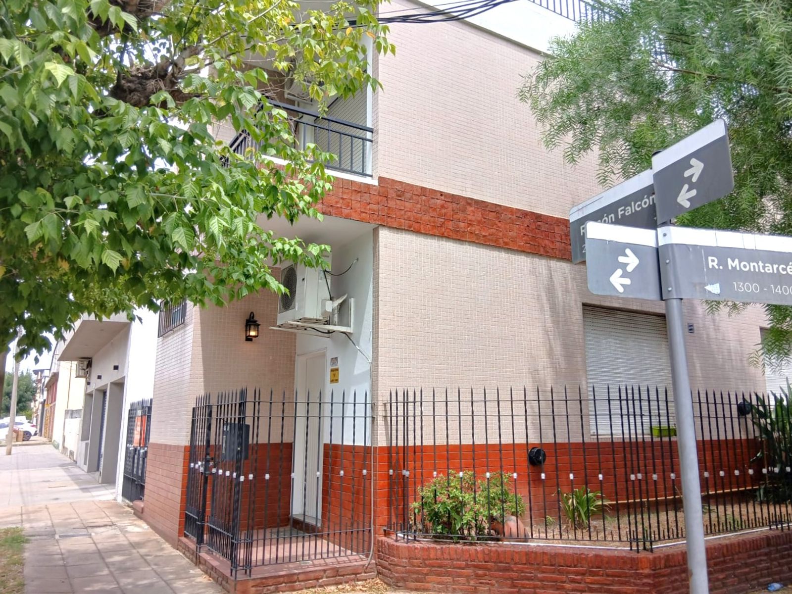 Ramon Falcon 1907 · Morón — foto 26