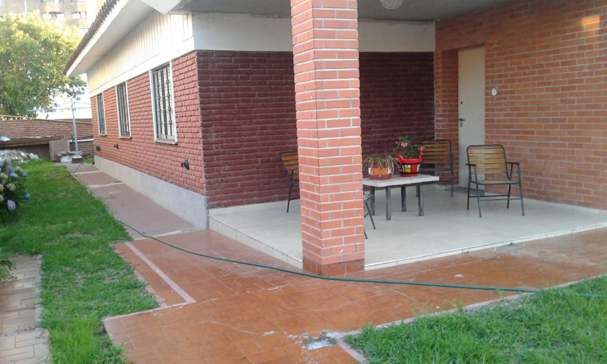 CARLOS PAZ, CASA; Magallanes 100 · Punilla — foto 4