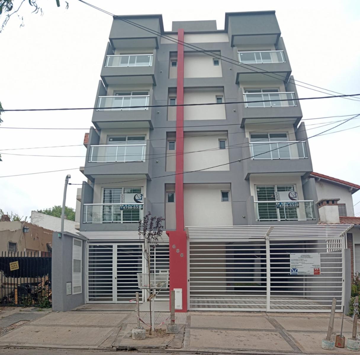 Galan 686 · Morón — foto 3