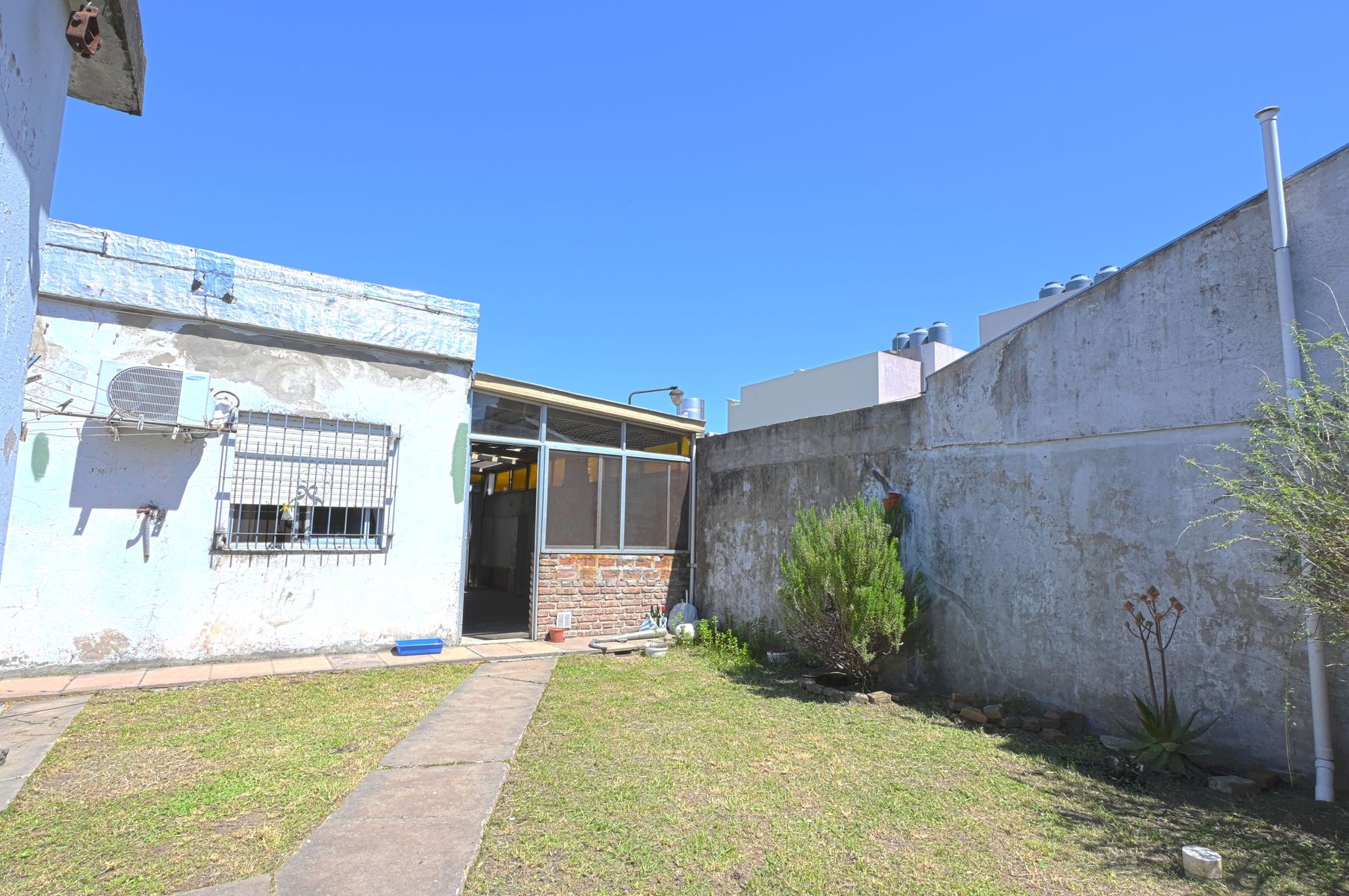 Galán 539 · Morón — foto 5