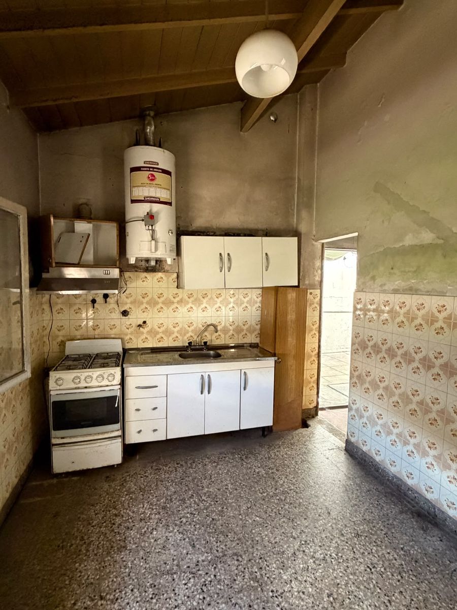 MONSEÑOR SCHELL 1327 · Lomas De Zamora — foto 6