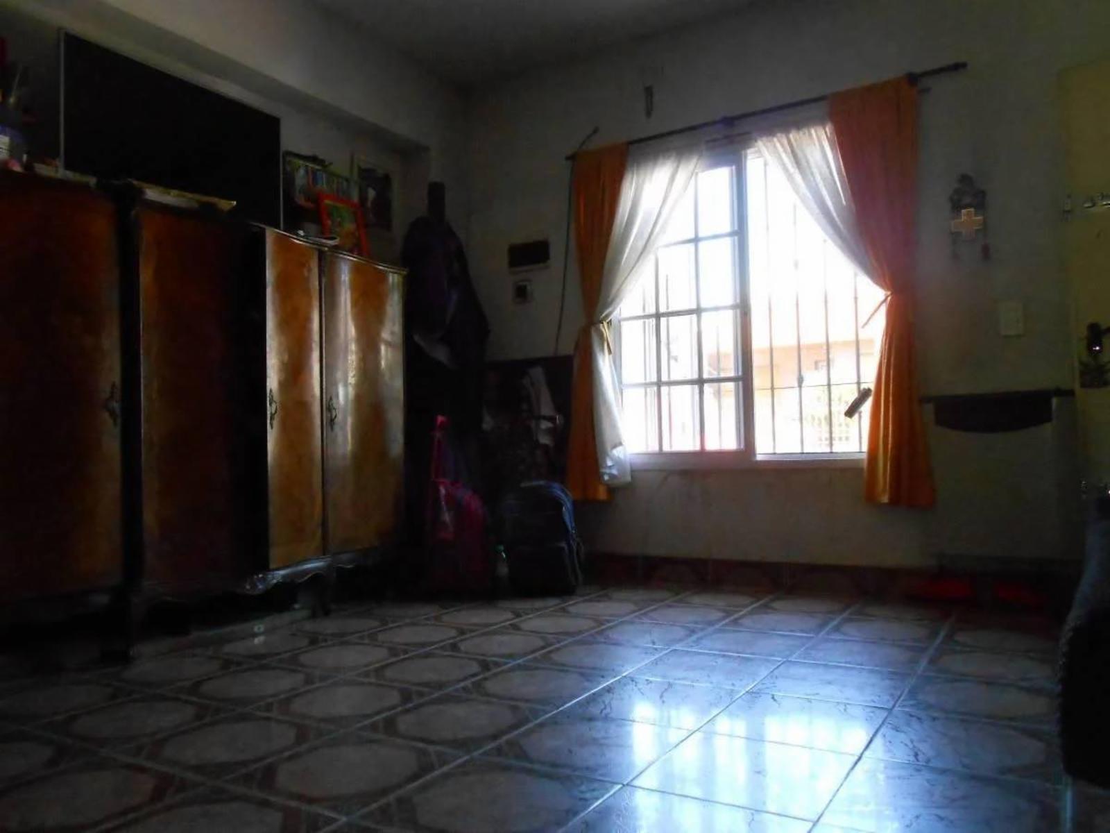 Suipacha 1234 · Morón — foto 3
