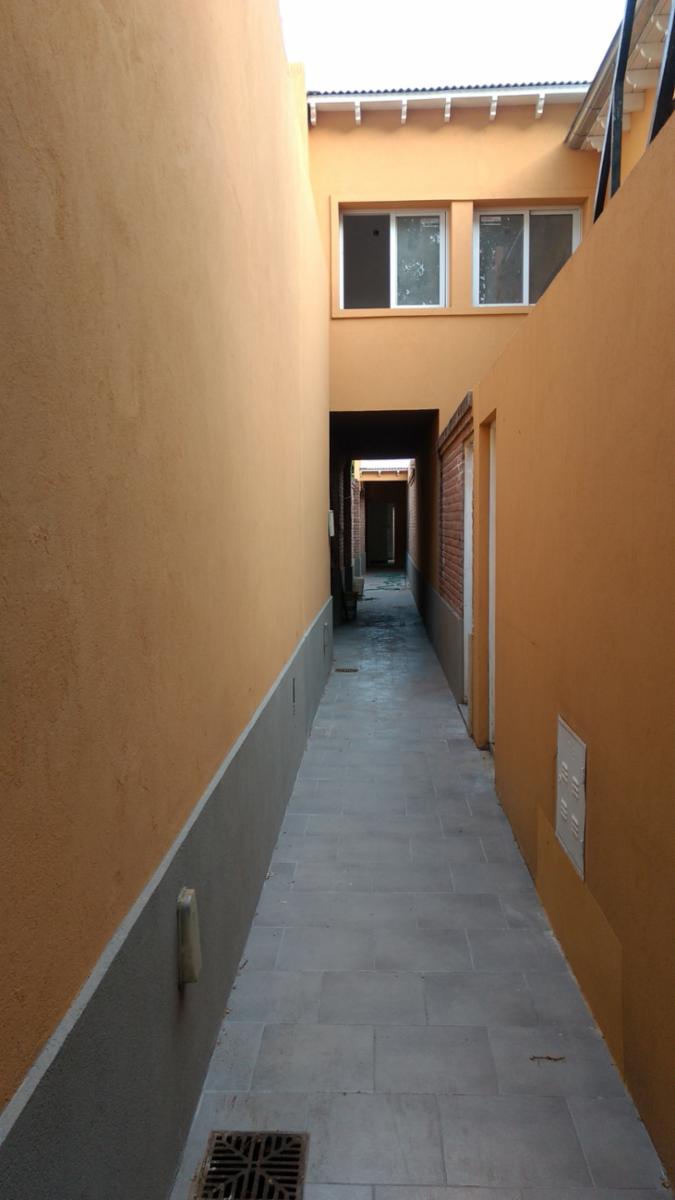 ALMIRANTE BROWN 3658 · San Martín — foto 3