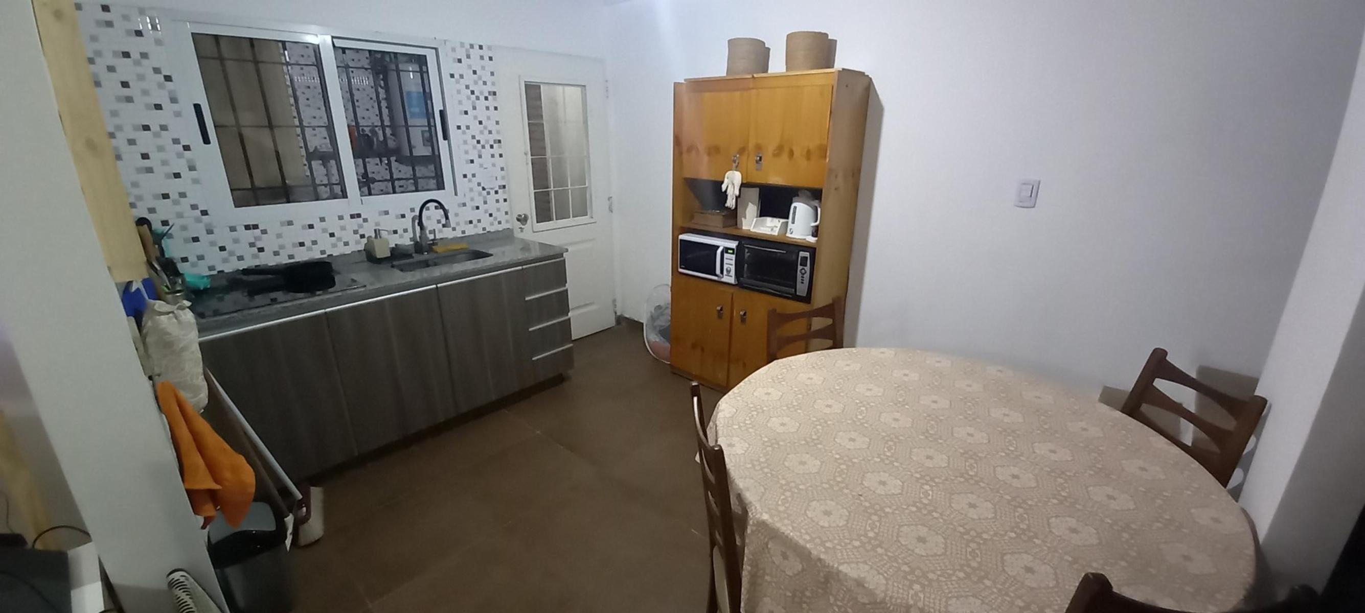 ALMIRANTE BROWN 3658 · San Martín — foto 6