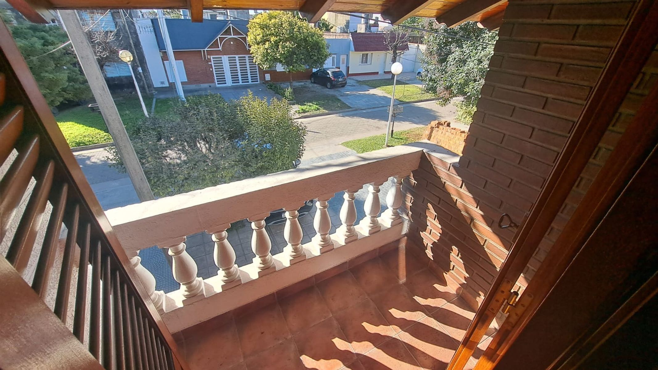 CASA DE 2 DORMITORIOS CON PILETA