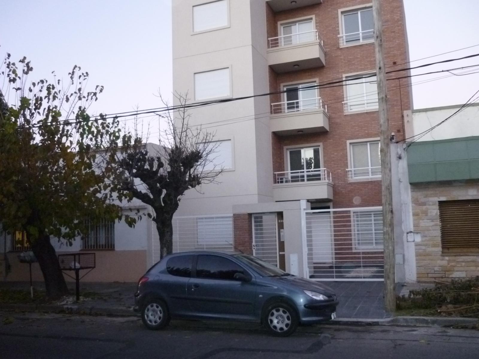 DEPARTAMENTO 2 AMBIENTES EN MORON