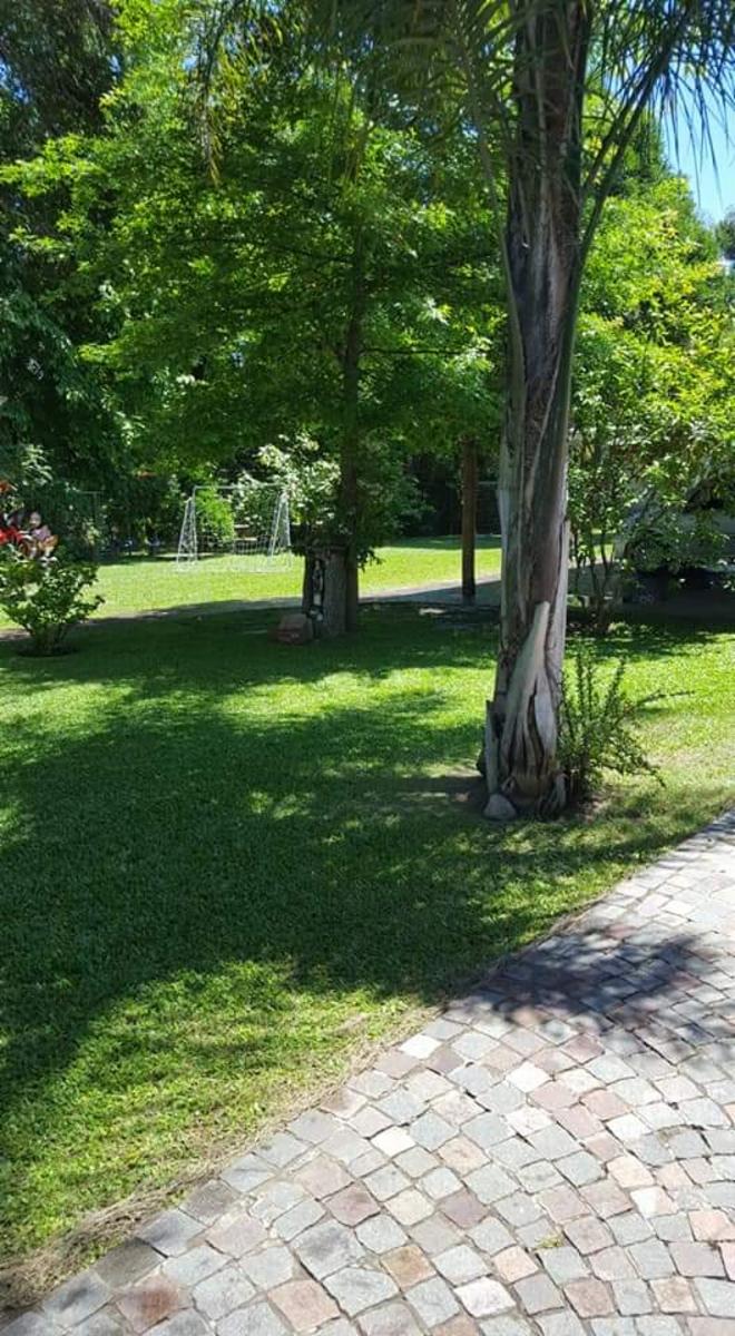 EXCELENTE QUINTA CON PARQUE QUINCHO Y PISCINA A METRO DE PANAMERICANA EN  BENAVIDEZ PARA EVENTOS POR DÍA DE 10 A 18 CONSULTE PRECIO