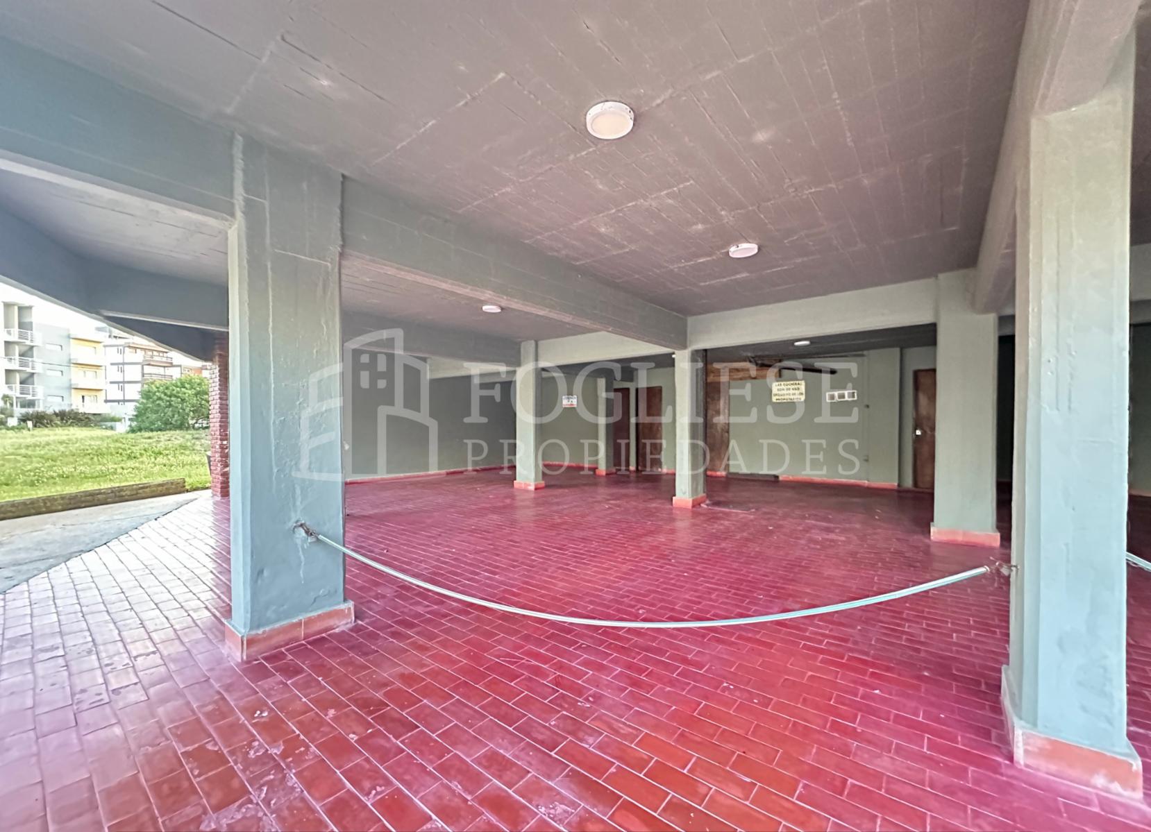 Avenida 1 entre Paseos 146 y 147 · Villa Gesell — foto 3
