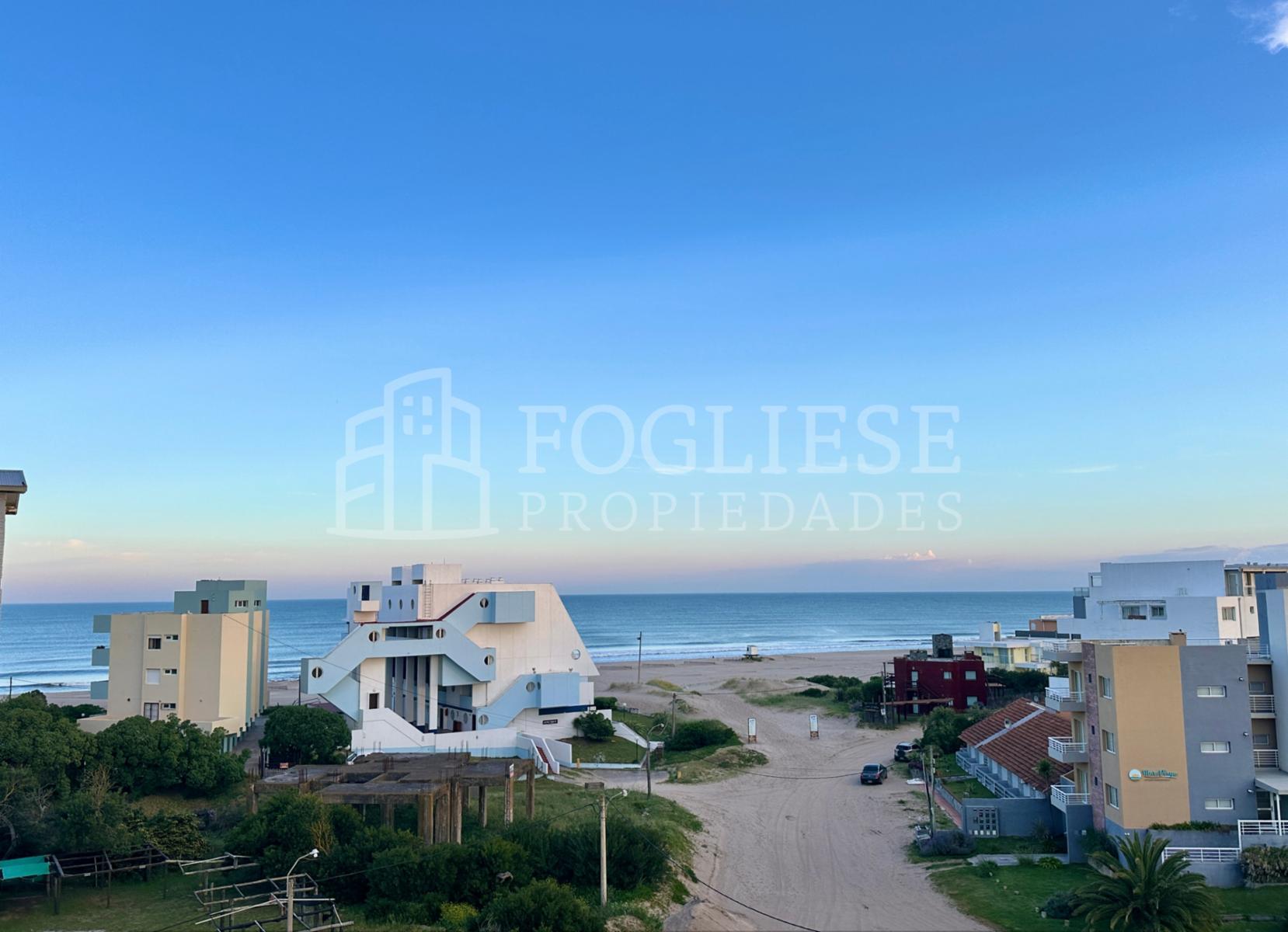 Avenida 1 entre Paseos 146 y 147 · Villa Gesell — foto 8