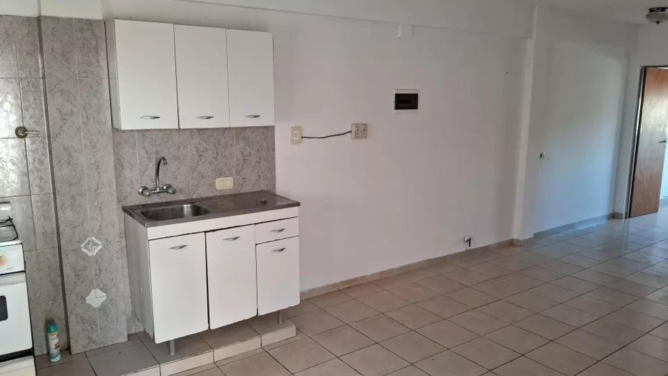 CENTENERA 2082 · La Matanza — foto 10