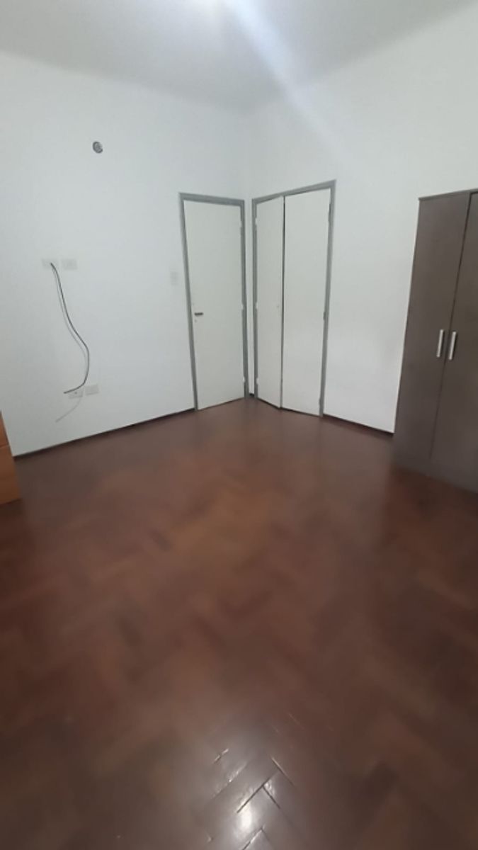 Constituyentes 1052 · Morón — foto 25