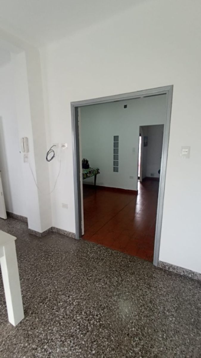 Constituyentes 1052 · Morón — foto 9