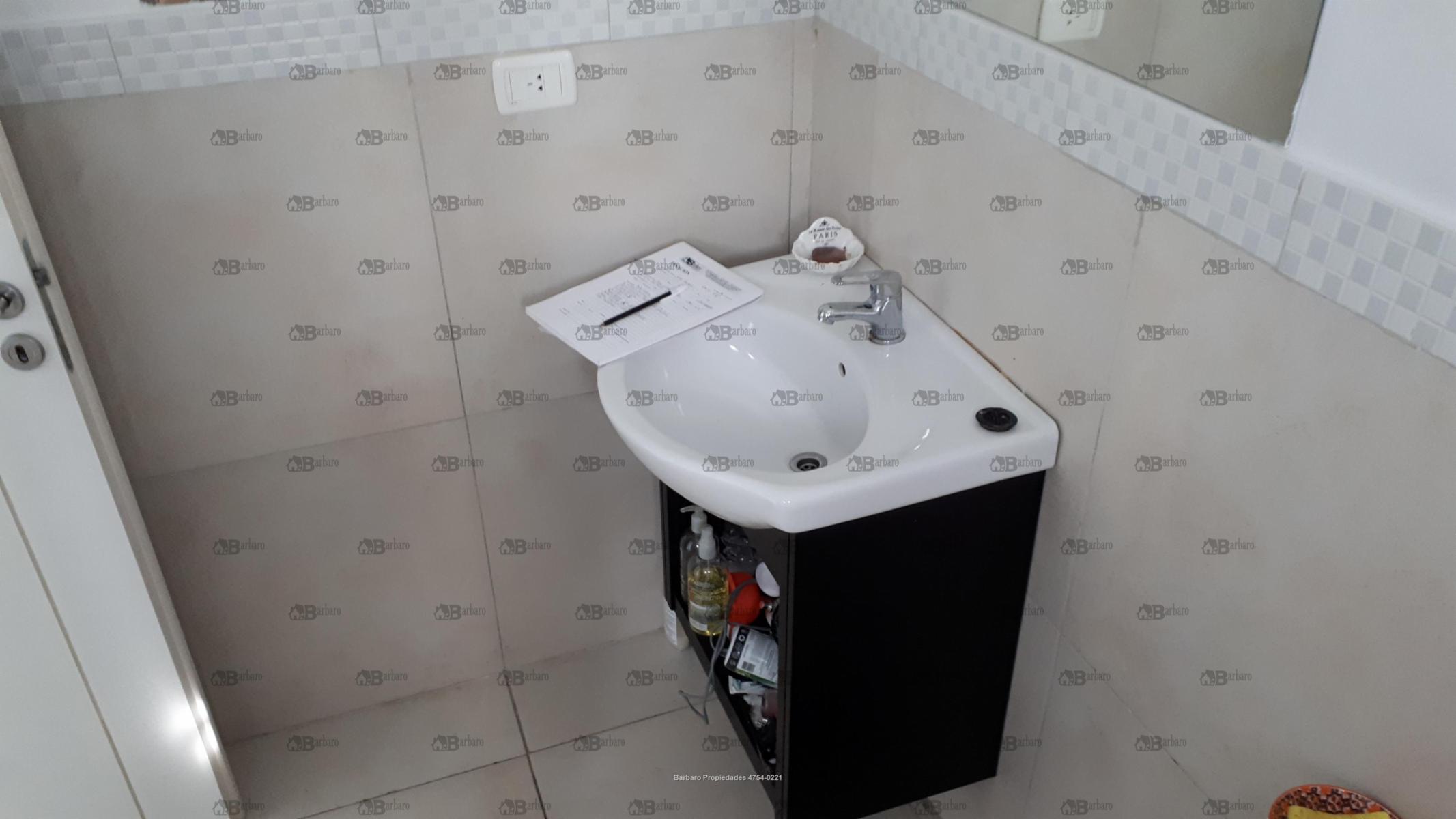 Caseros  2100 · San Martín — foto 11