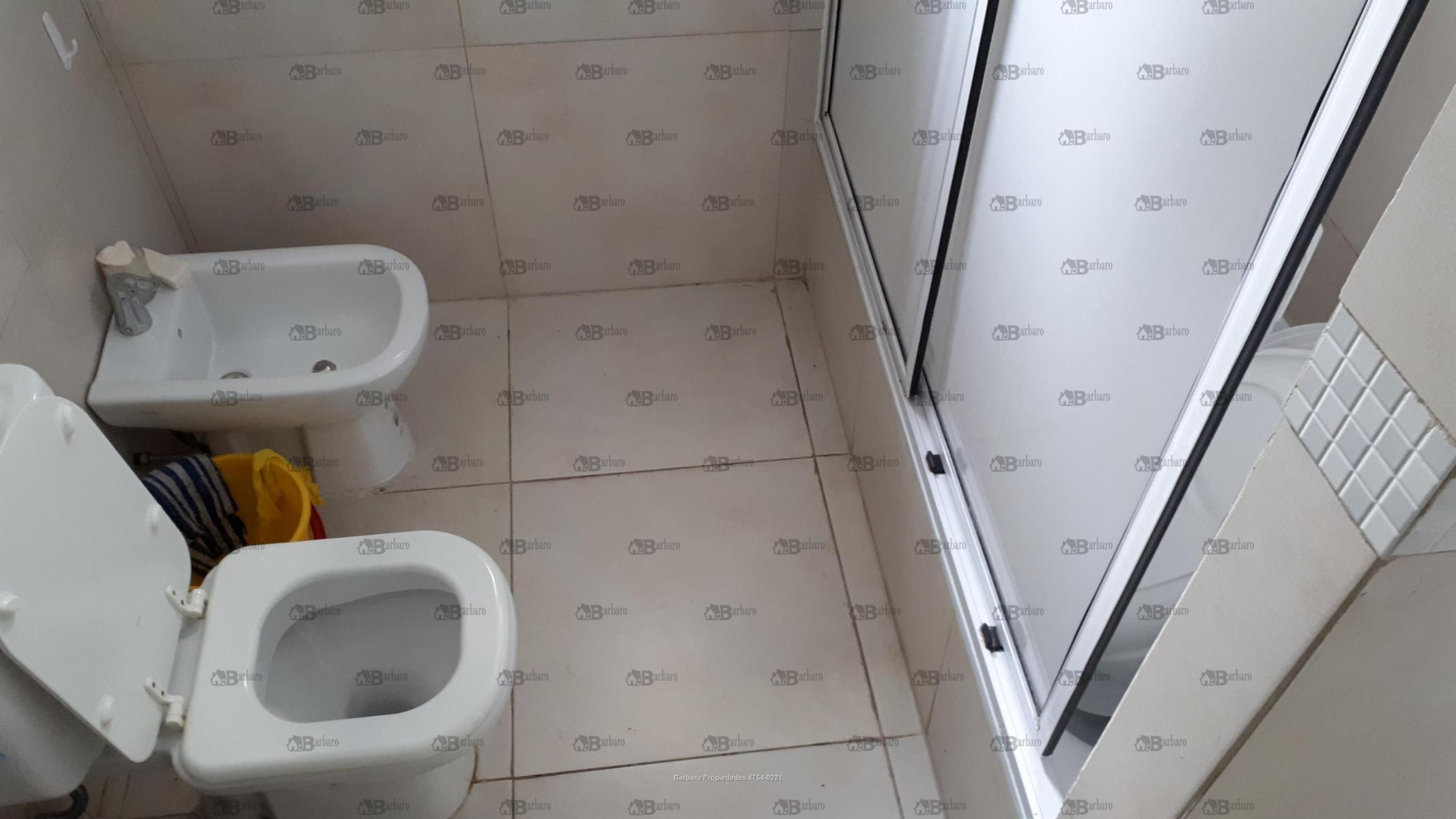 Caseros  2100 · San Martín — foto 10