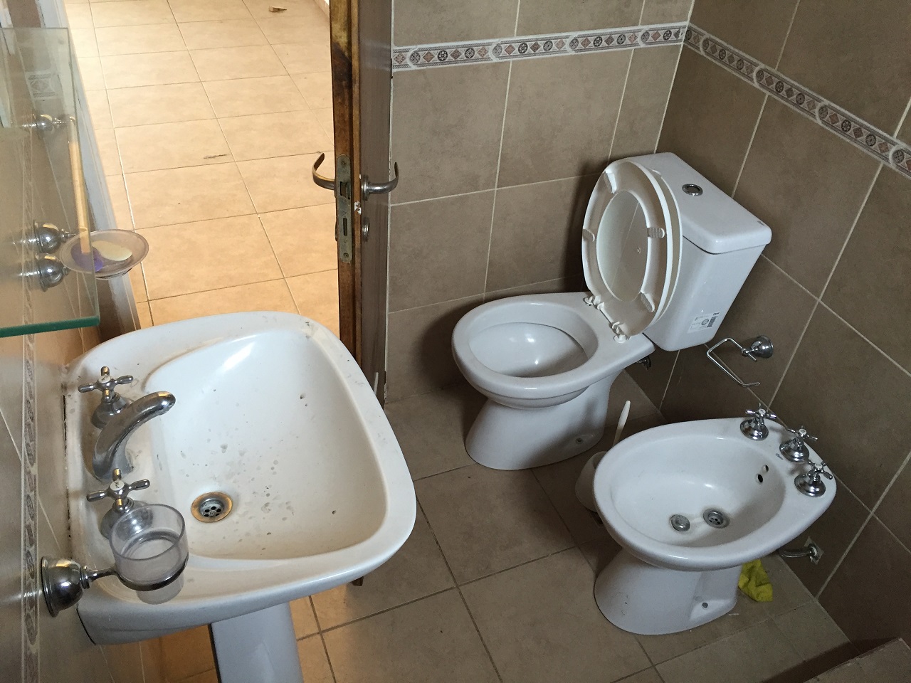 Anatole France 2701 · Morón — foto 14