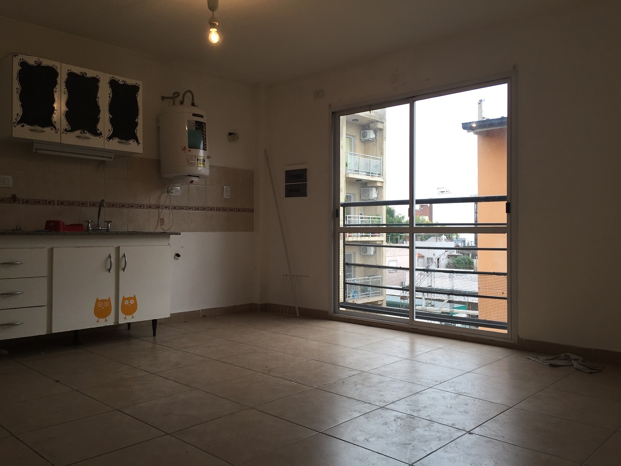 Anatole France 2701 · Morón — foto 16