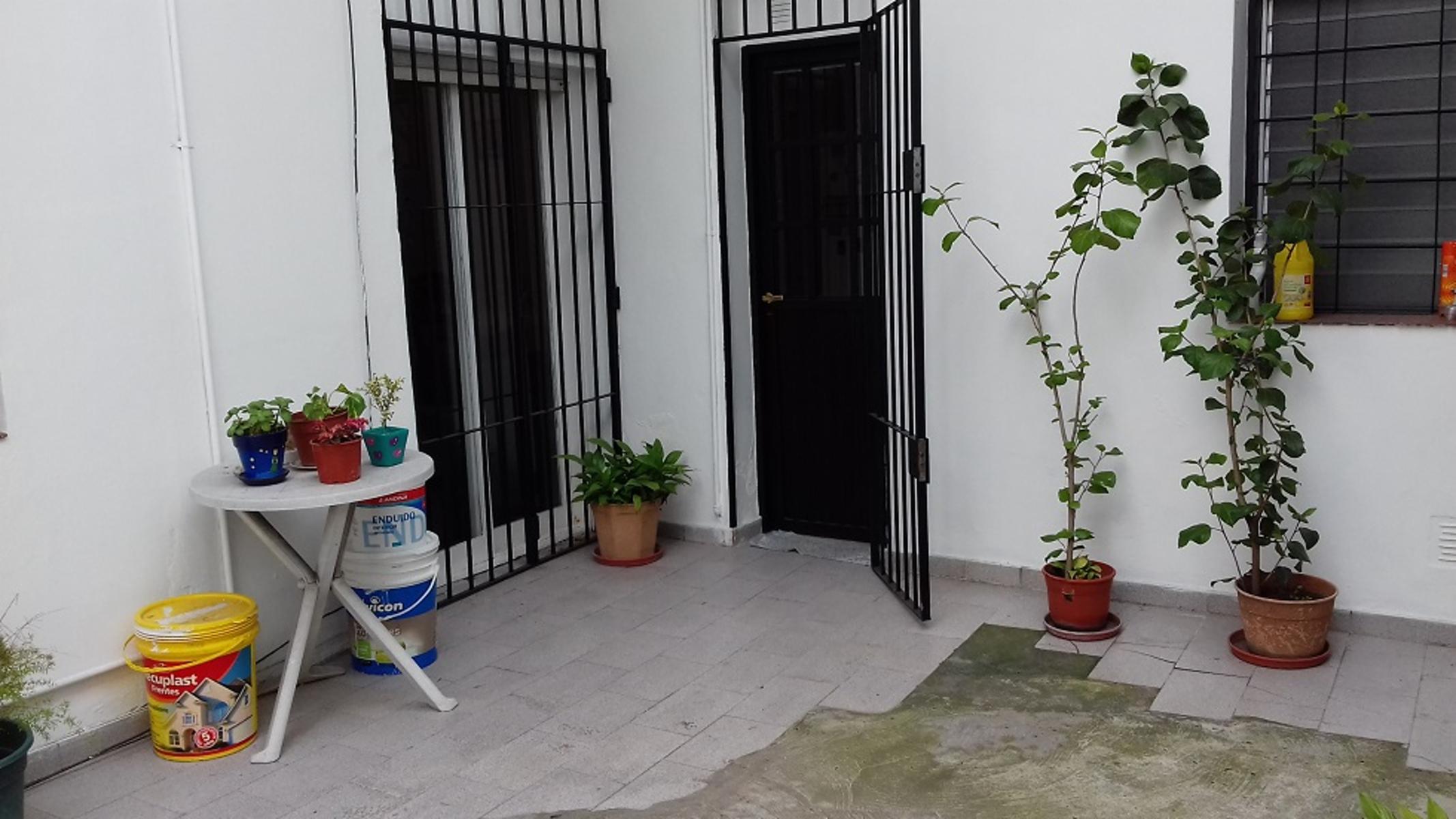Avda. Rivadavia 7700 · Floresta — foto 4