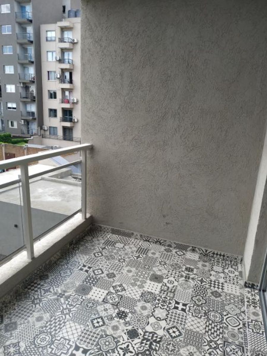 La Roche 561 3 C · Morón — foto 12