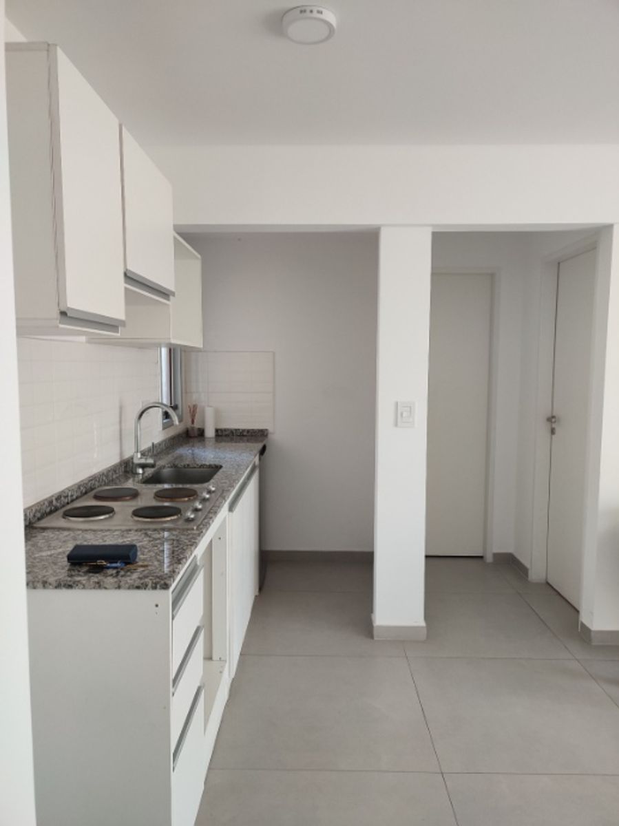 La Roche 561 3 C · Morón — foto 4