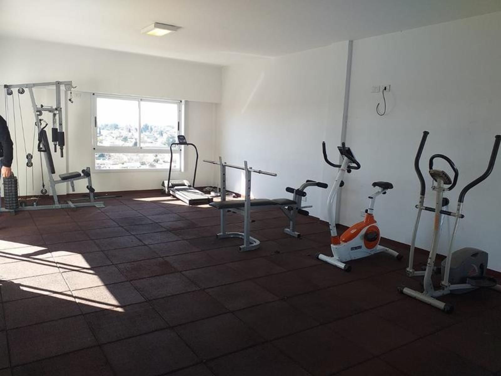 Almirante Brown 3264 · Almirante Brown — foto 14
