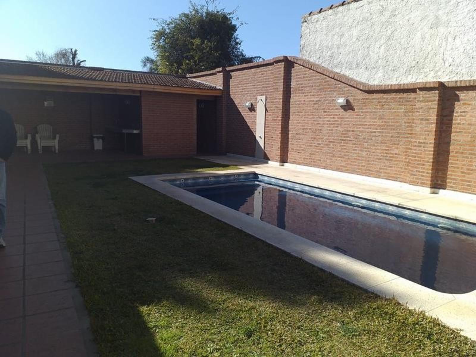 Almirante Brown 3264 · Almirante Brown — foto 7