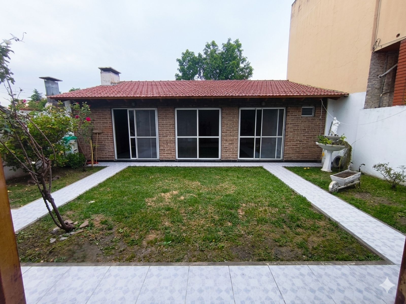 J.Campion 472 · La Matanza — foto 11