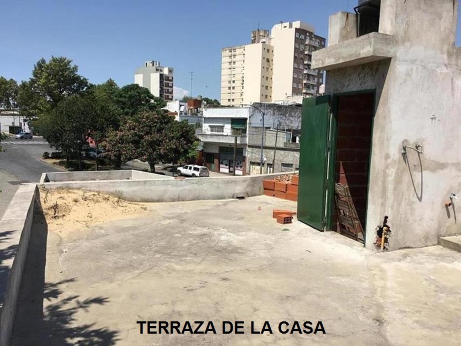 francisco bilbao 2701 · Flores — foto 8