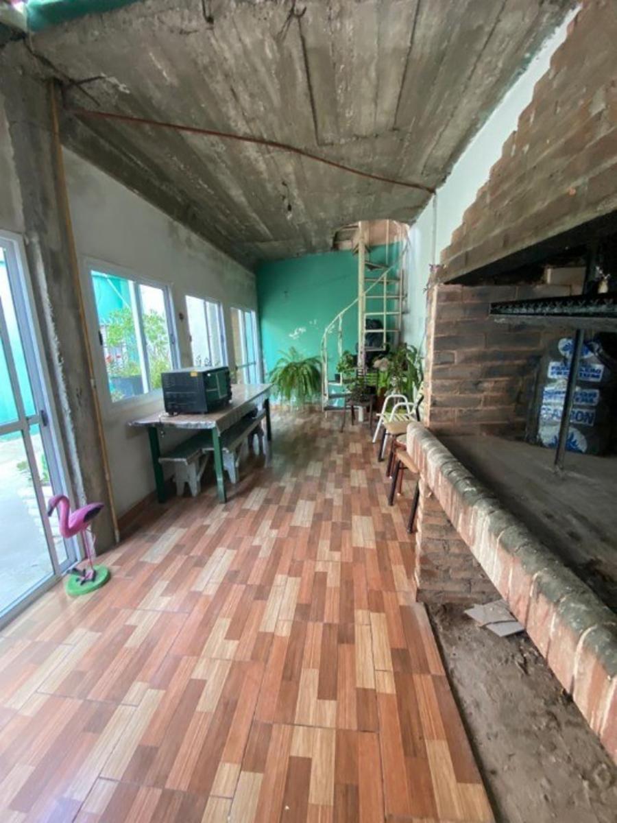Japon 557 · La Matanza — foto 10