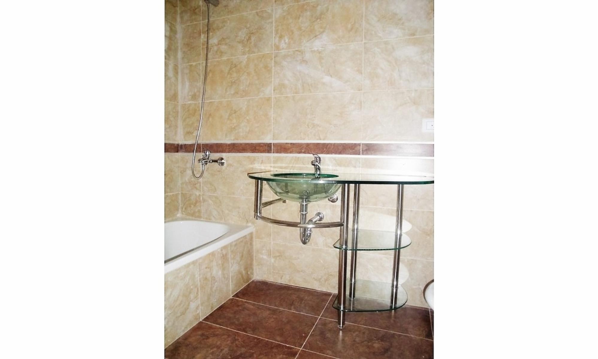 Aristobulo del Valle 700 · Lanús — foto 8