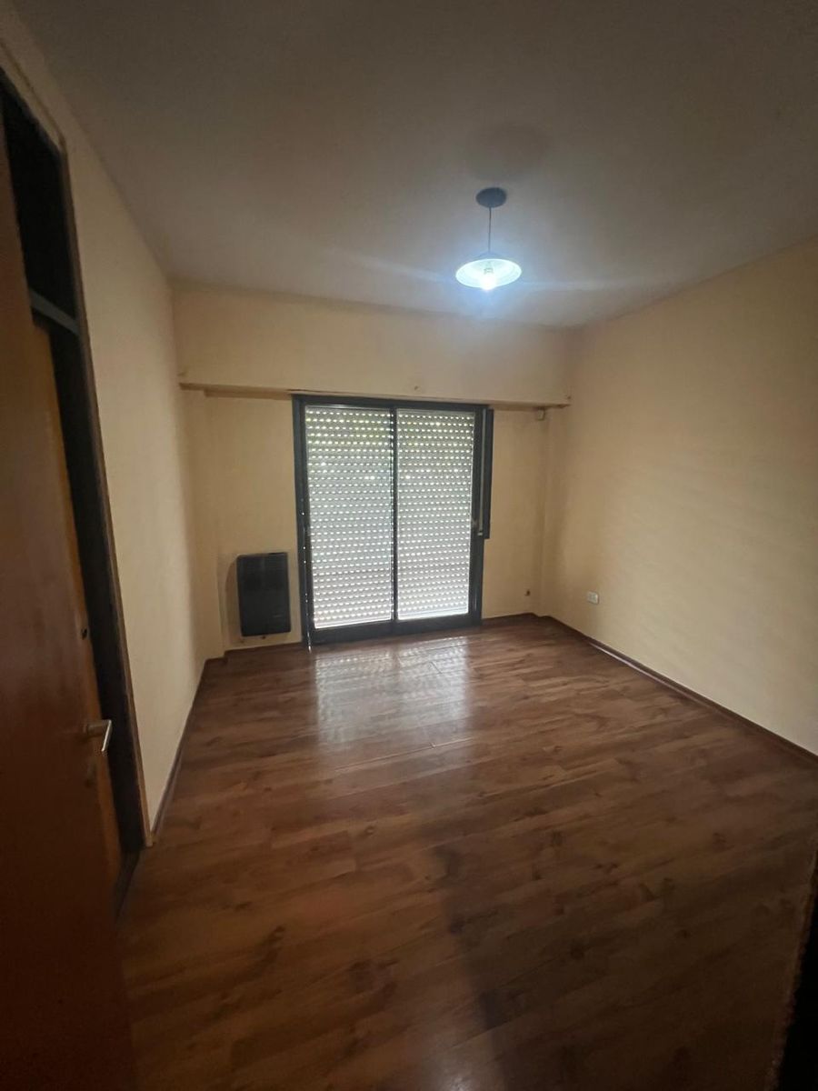 LUIS GUANELLA 155 · La Matanza — foto 12