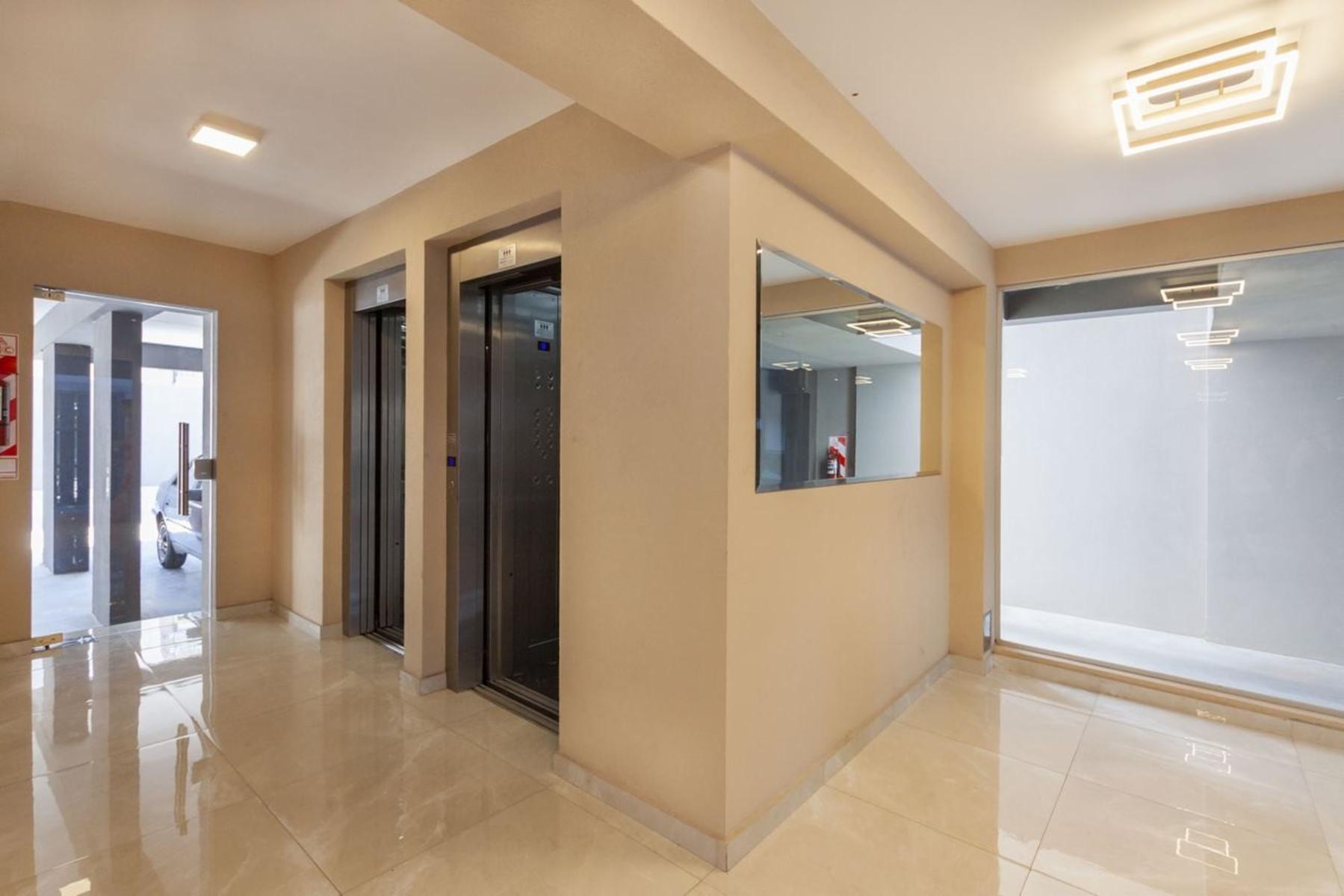 pellegrini 1300 · Morón — foto 5