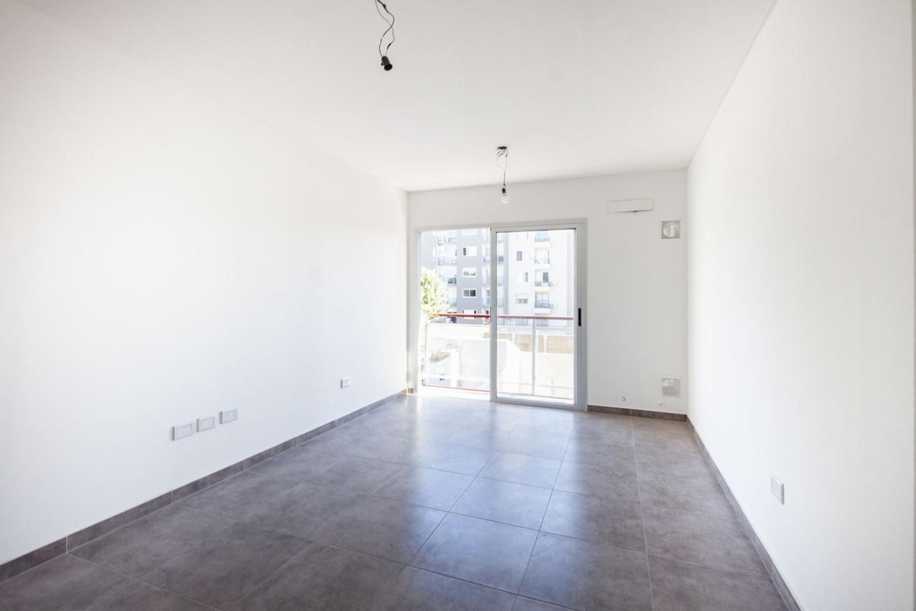 pellegrini 1300 · Morón — foto 9