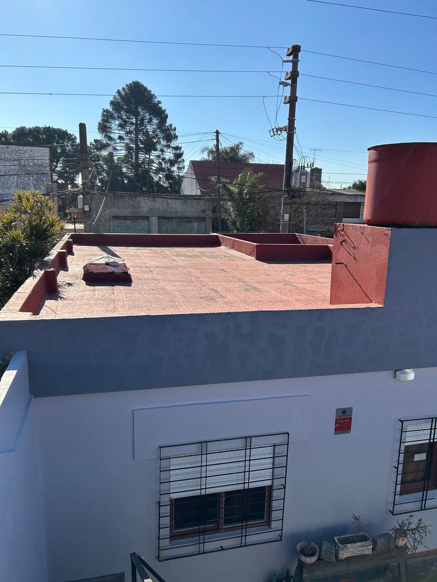 CLAUDIO CASTRO 1500 · Tres De Febrero — foto 9